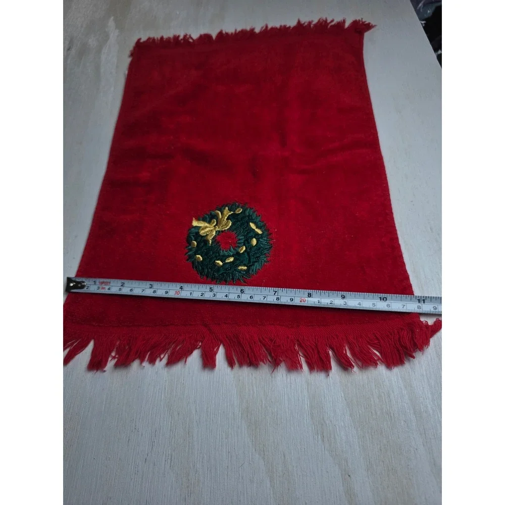 Vintage Christmas Fingertip Towels Red Cotton Embroidered Wreath Tree Set of 3